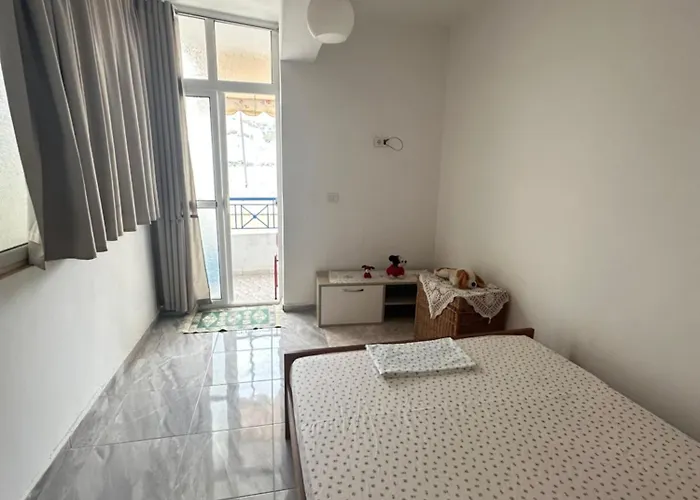 Premium Jimmy Sarandë